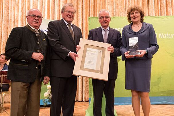 Vertreter des Bund Naturschutz Traunstein waren bei der Verleihung des Bay. Naturschutzpreises 2017 teil