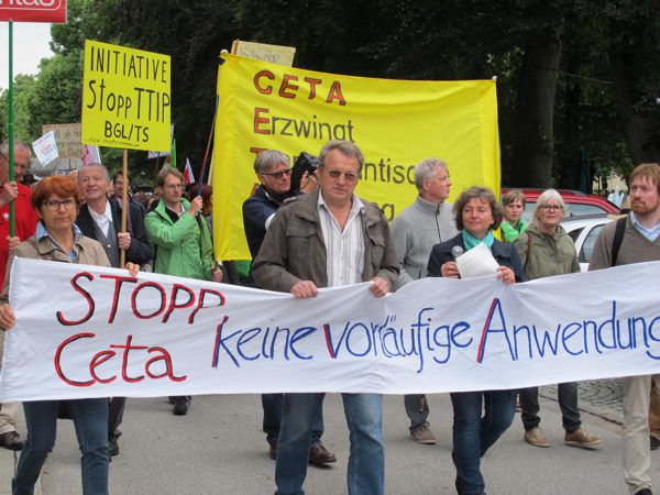 BUND Naturschutz Traunstein - Demo gegen CETA