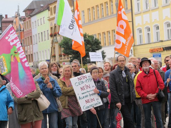 BUND Naturschutz Traunstein - Demo gegen CETA