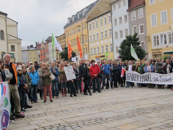 BUND Naturschutz Traunstein - Demo gegen CETA