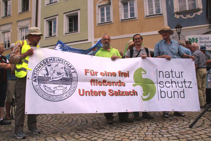 Bund Naturschutz unterstützt die Aktionsgemeinschaft Lebensraum Salzach (ALS) für eine frei fließende Salzach. Foto: BN